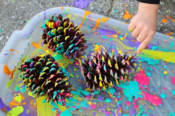 Splatter Painted Pine Cones 10 East TN Family Fun   Splatter Painted Pine Cones 10 600x400 